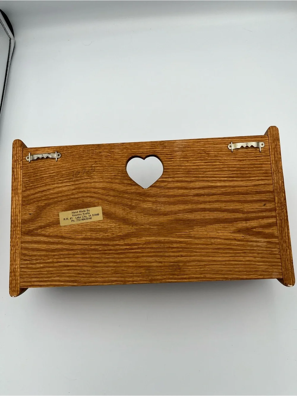Vtg Oak Wall Shelf Heart Cutout Pegs Country Farmhouse Cottagecore Rustic 12X7”
